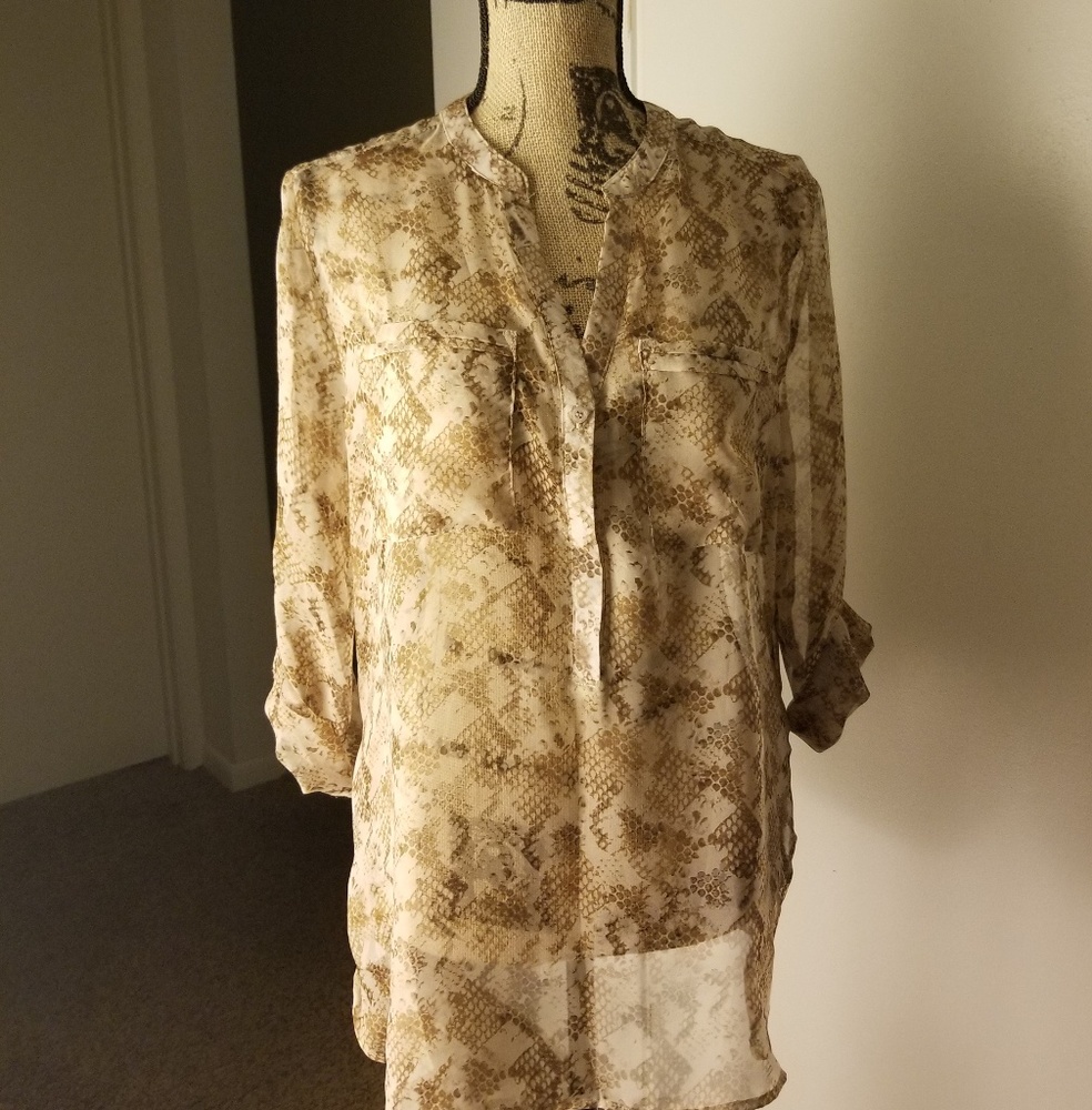 APT9 Sheer Shirt w/Roll Sleeves